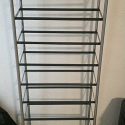 Metal shoemaker. |zapatero De Metal