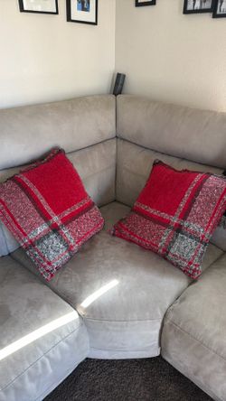 Set of Decorative Pillows