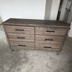 6 Drawer dresser 