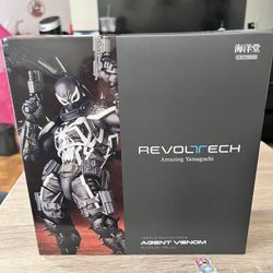 Revoltech Agent Venom 