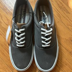 NWT IZOD Men's memory foam gray Sneakers