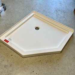 40”X40” Shower Corner Base in White