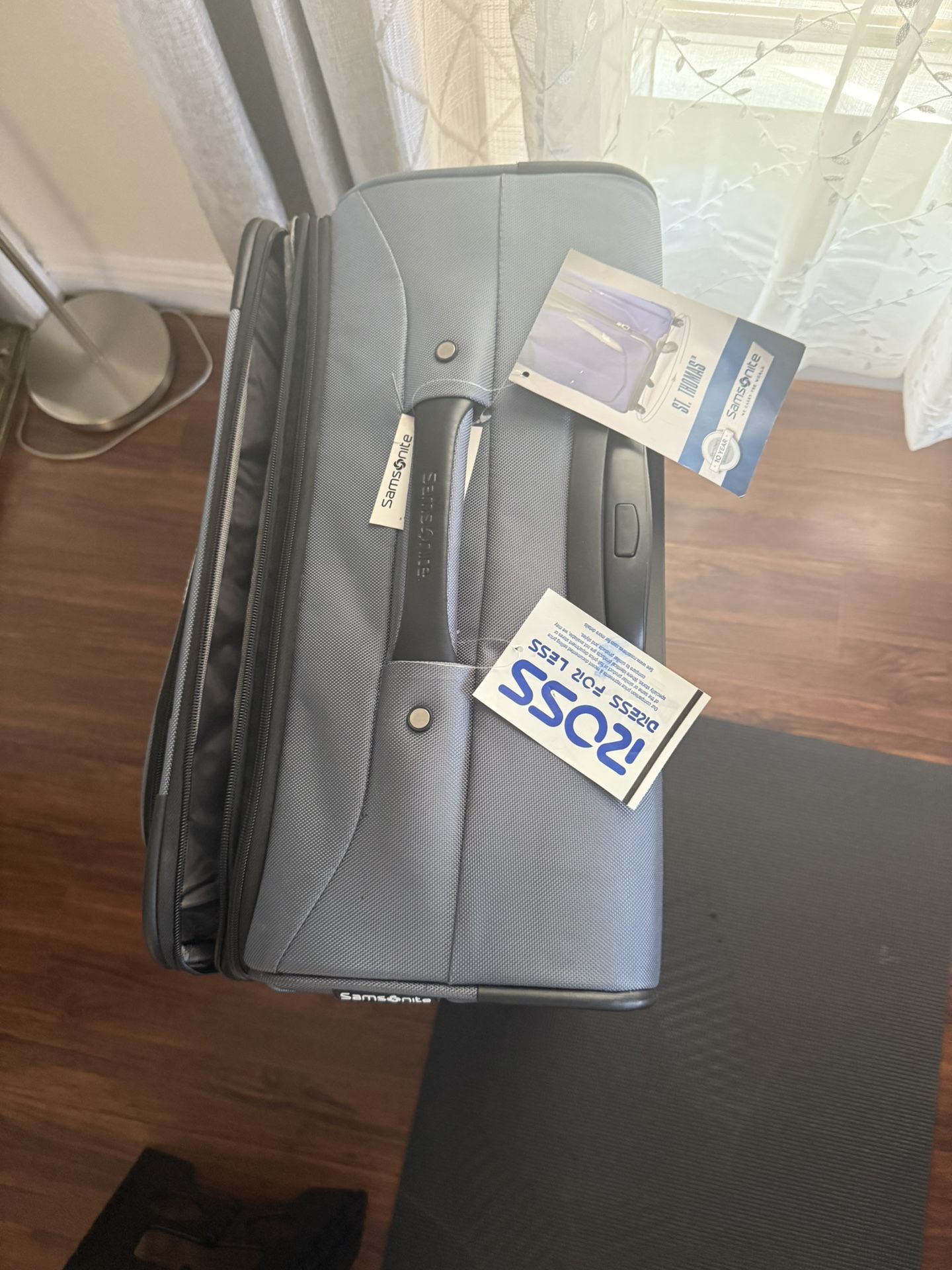 Samsonite 28” Suitcase