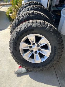 Chevy Silverado/ Wheels and tires