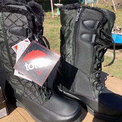 Totes Boots
