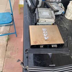 Car Audio System , Stereo And Amplifier 