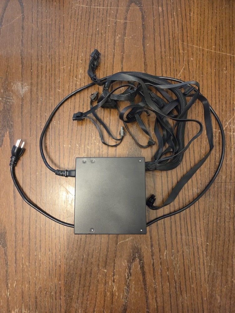 (PC Parts) 750w PC Power Supply (NO TRADES) Read The Description