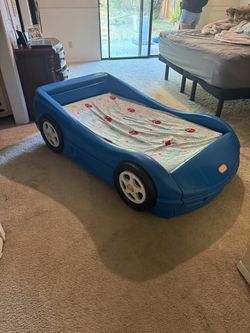 Kids Race Car Bed