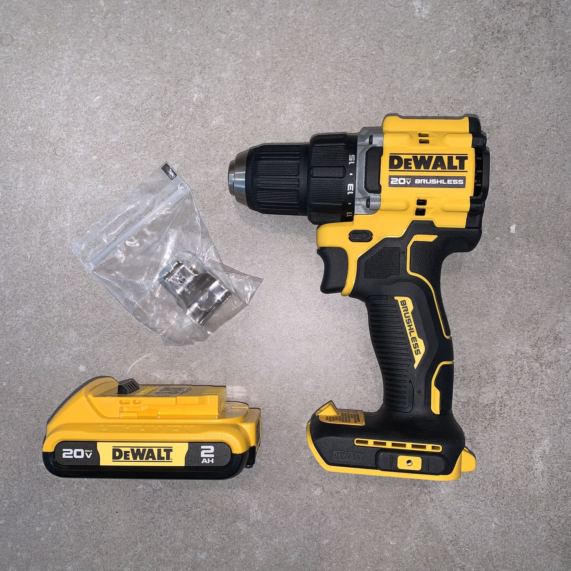 DeWALT Atomic Drill Driver DCD794B 20 Volt MAX Brushless 1/2 Inch + 2AH Battery