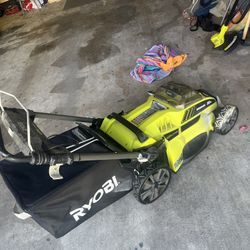 Ryobi 40V Brushless Cordless Electric Lawn Mower