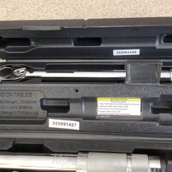 2 New Torque Wrenches  Pittsburgh Brand
