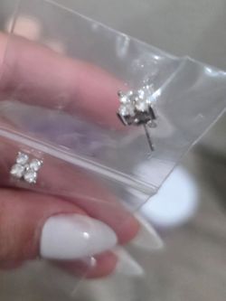 Moissanite Earings