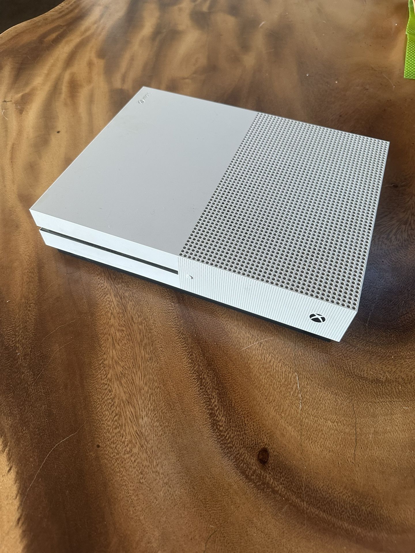 Xbox One S