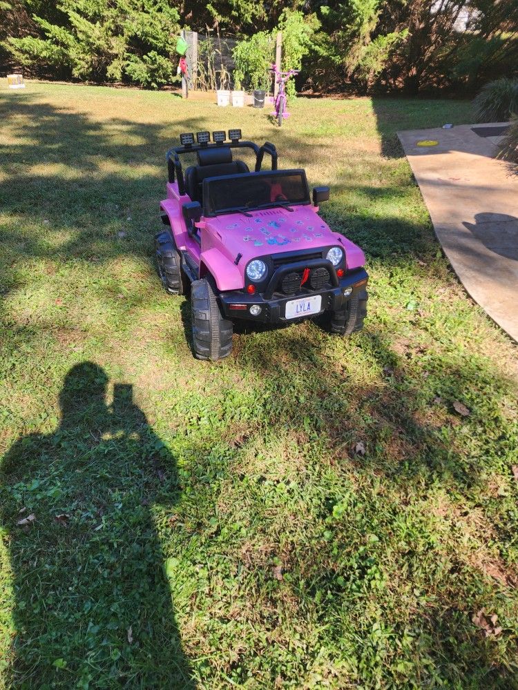 12V Pink Jeep