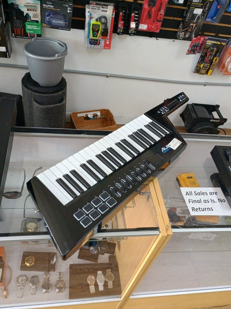 Alesis Vortex Wireless 2 - High-Performance USB MIDI Wireless Keytar Controller with Professional Software Suite Included,Black