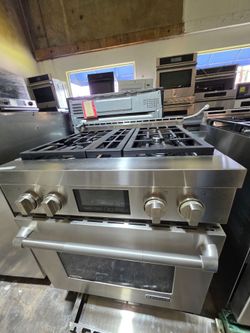 30" JENN AIR GAS RANGE STAINLESS STEEL