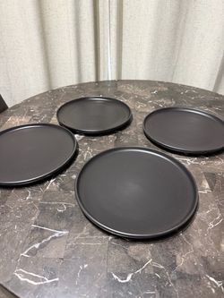 Black Mainstays Plate Set (4)
