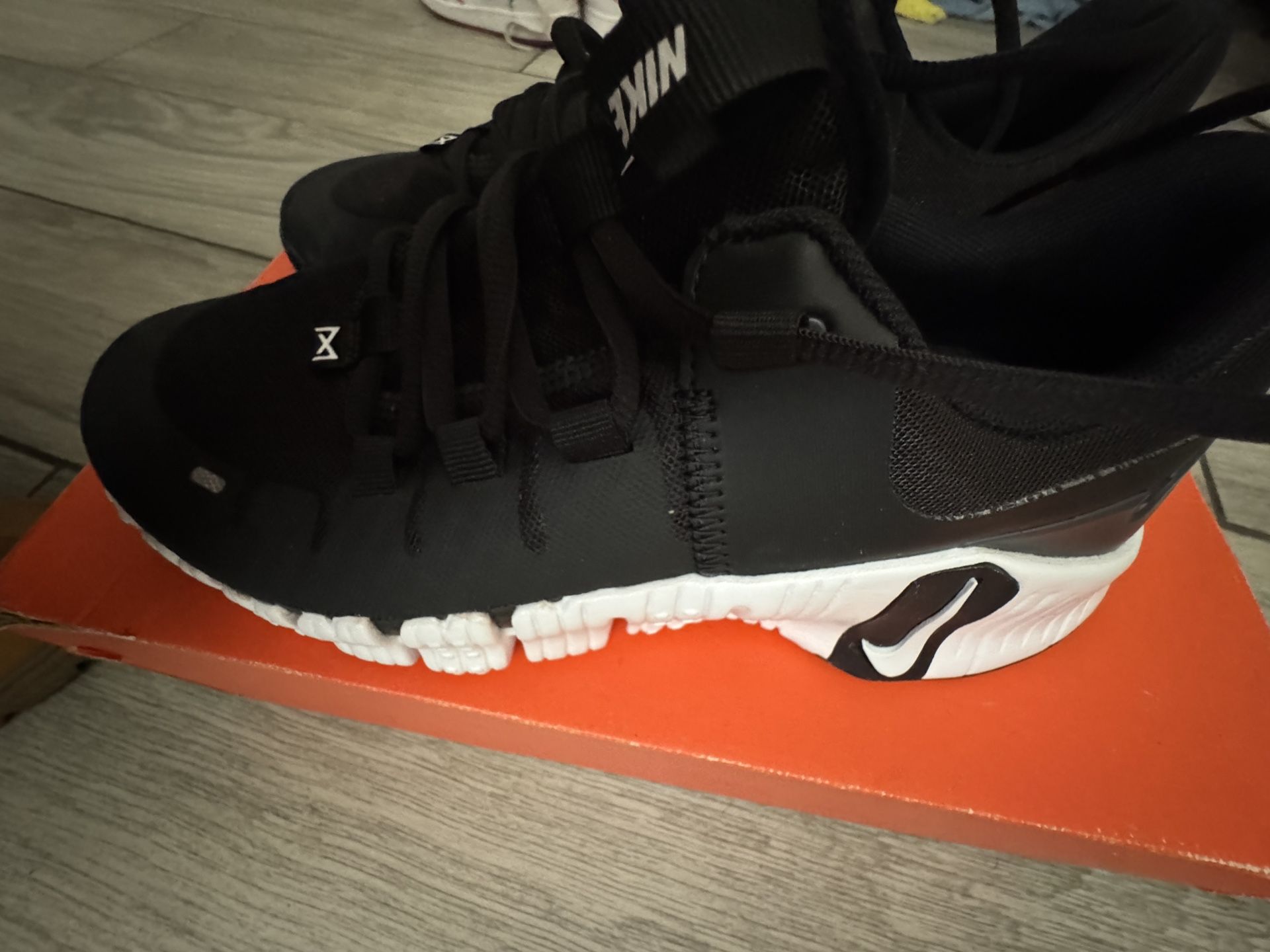 Brand New Nikes Female