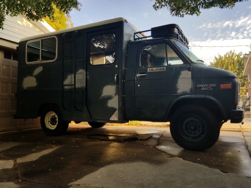 1986 Chevy G30 Detroit diesel overlander / motorhome truck for Sale in ...
