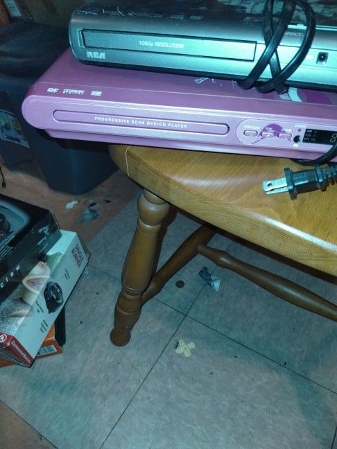 DVD Players $20