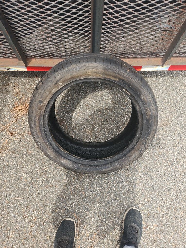 245 45 18 TOYO EXTENZA HP LIKE NEW
