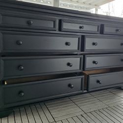 Beautiful Solid Wood Dresser.