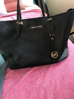 Michael Korda purse