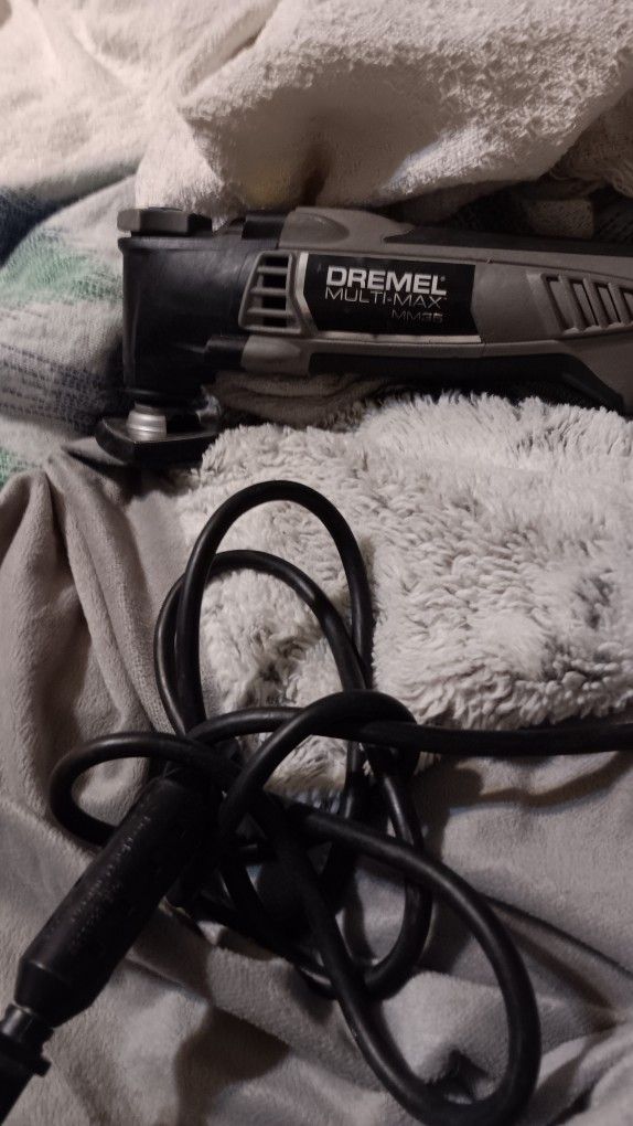 Dremel Multi-Max MM35 3.5 Amp Variable Speed Corded Oscillating Multi-Tool