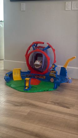 Hot Wheel Monster Trucks Track - T. rex volcano arena