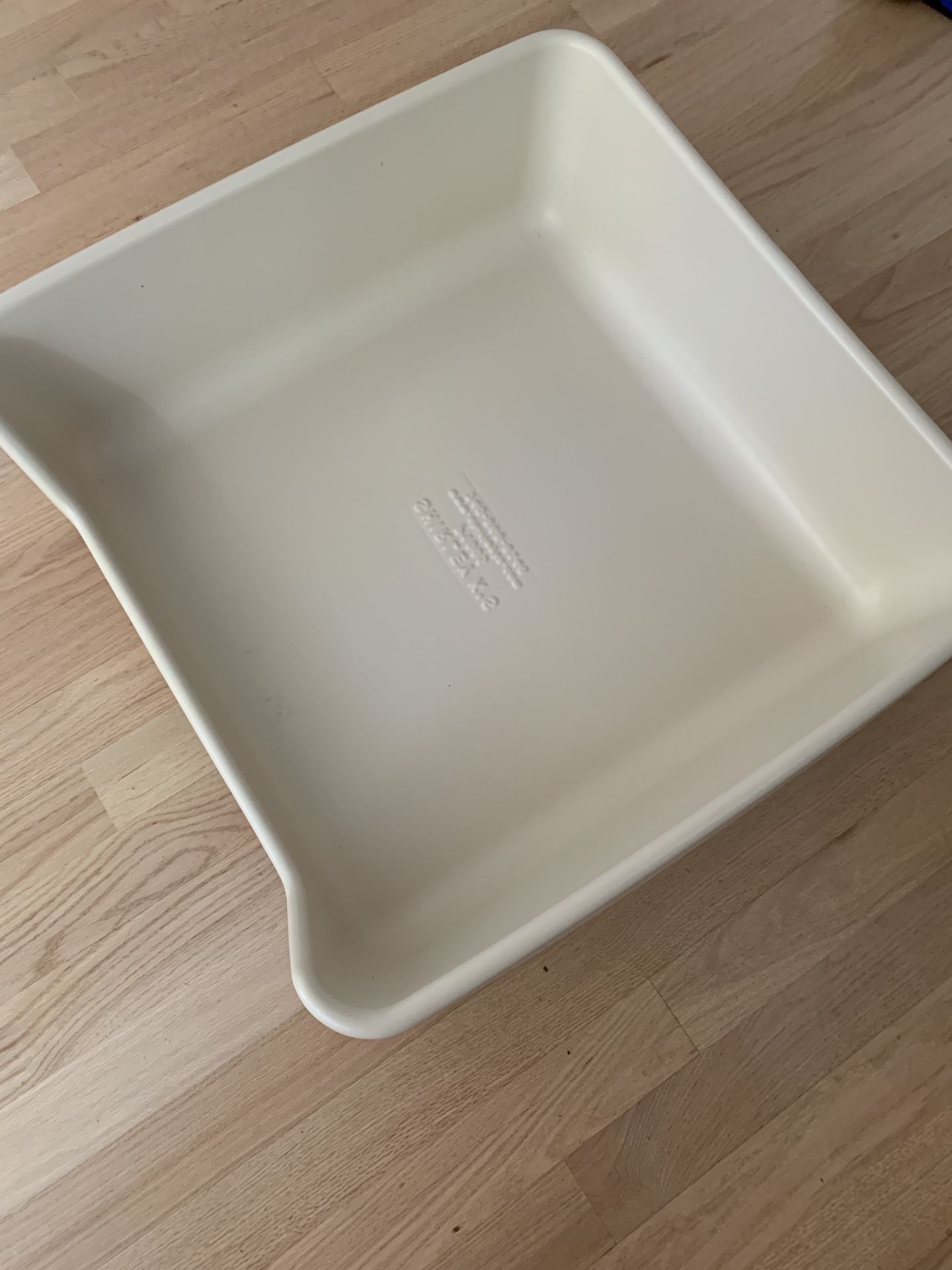 NEW - Shirley K's Senior Cat Litter Box