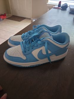 Carolina Blue & White Nike Dunks sz 8.5
