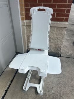 Electric Lift Chair ( No remote and charger )