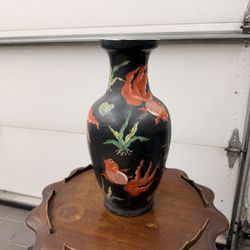 Porcelain Chinese vase