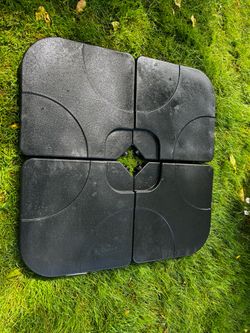 4-Piece Patio Umbrella Base Black, Water/Sand Filled Weighted Cantilever & Offset Umbrella Base