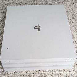 PS4 PRO (White) & 2 Controllers