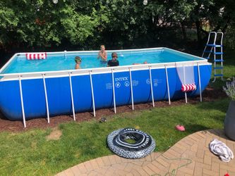 INTEX pool 10x20