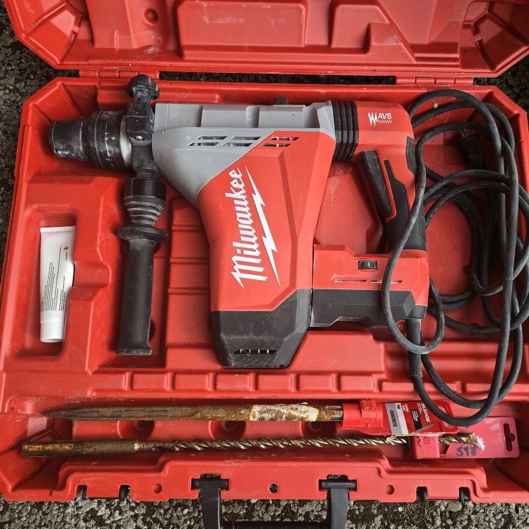 Milwaukee 1-3/4 in. SDS-MAX Rotary Hammer