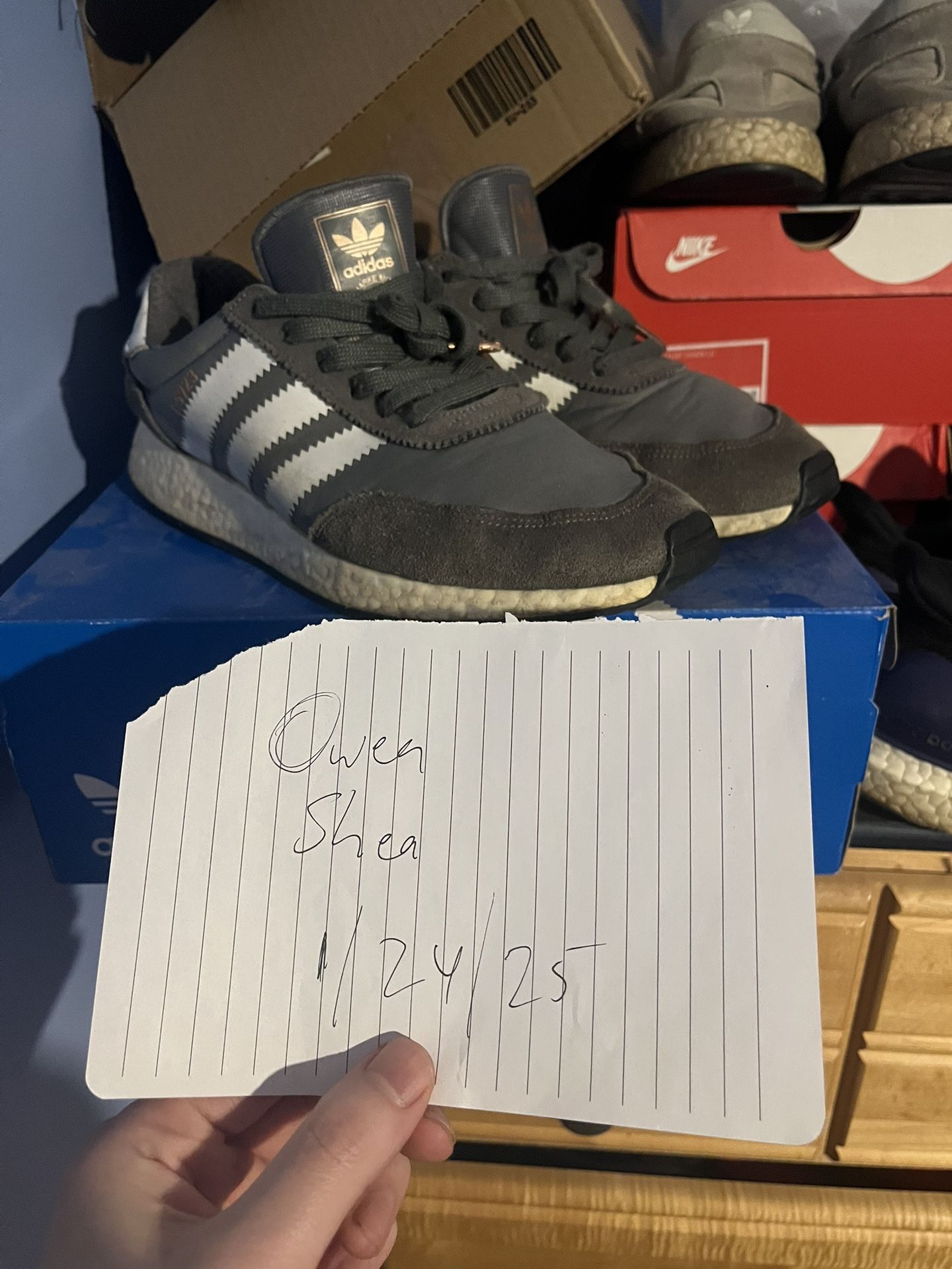 Vista Grey Iniki And Ultra Boost Blackberry 1.0