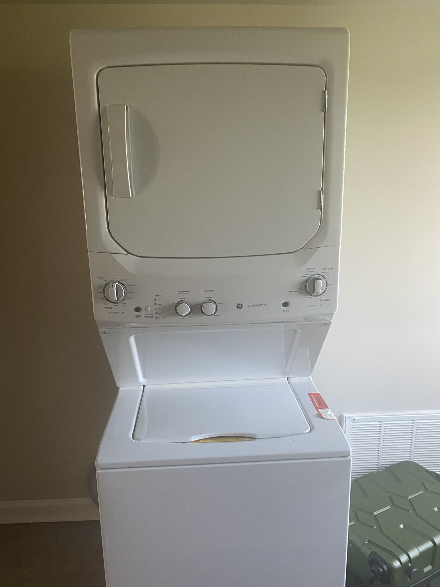 Stackable Washer & Dryer