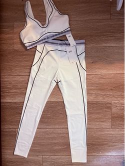 Alo Set White M & L