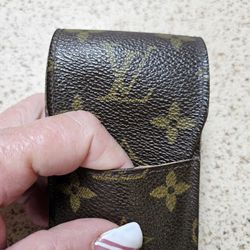 AUTHENTIC  LOUIS  VUITTON  CIGARETTE  CAST