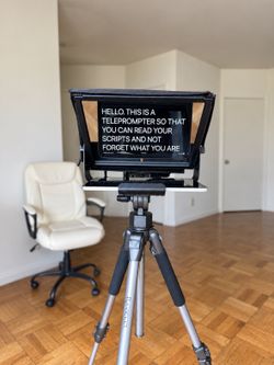 Glide Gear Teleprompter + Ravelli Tripod Bundle