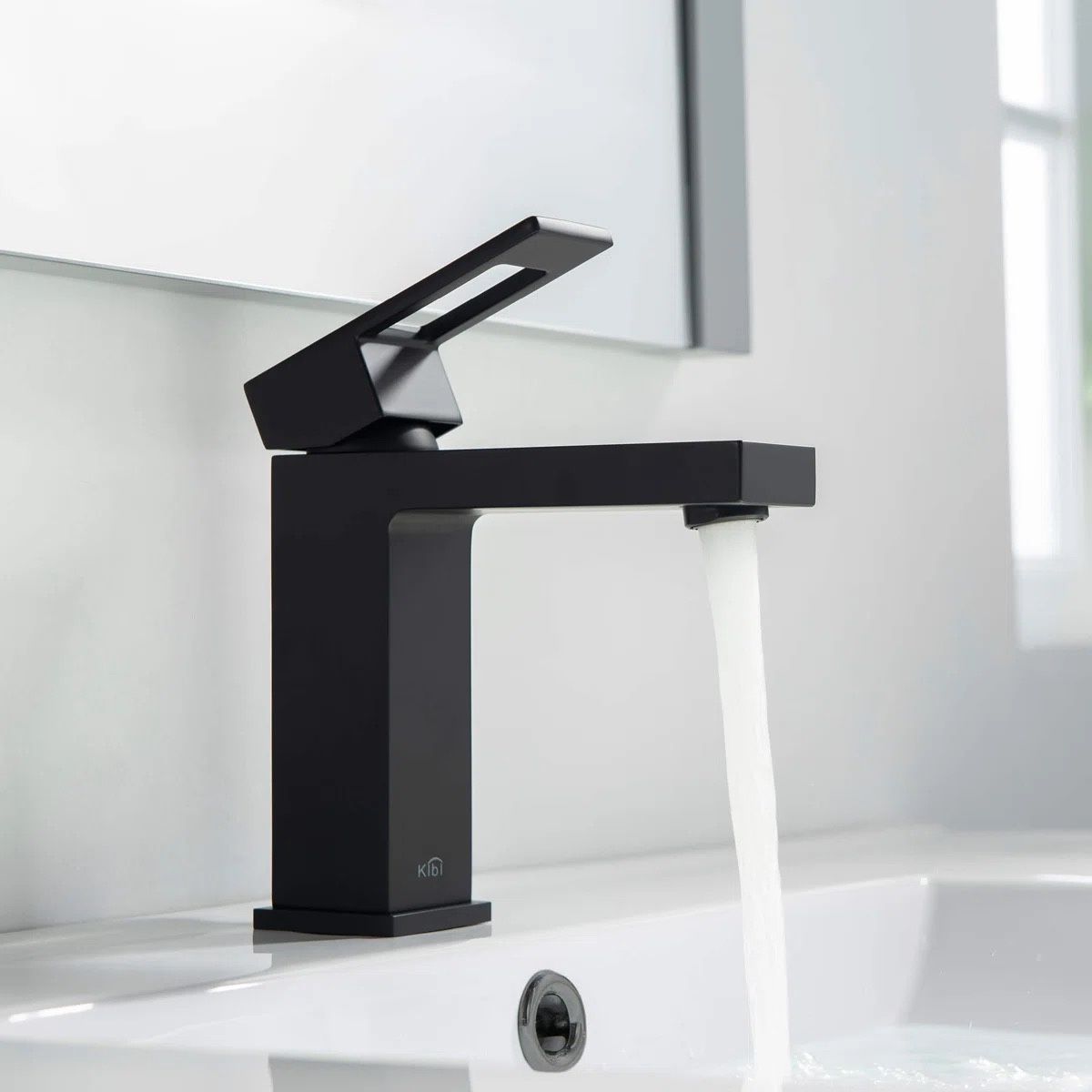Single-Hole Single-handle Bathroom Faucet black F34 Bl