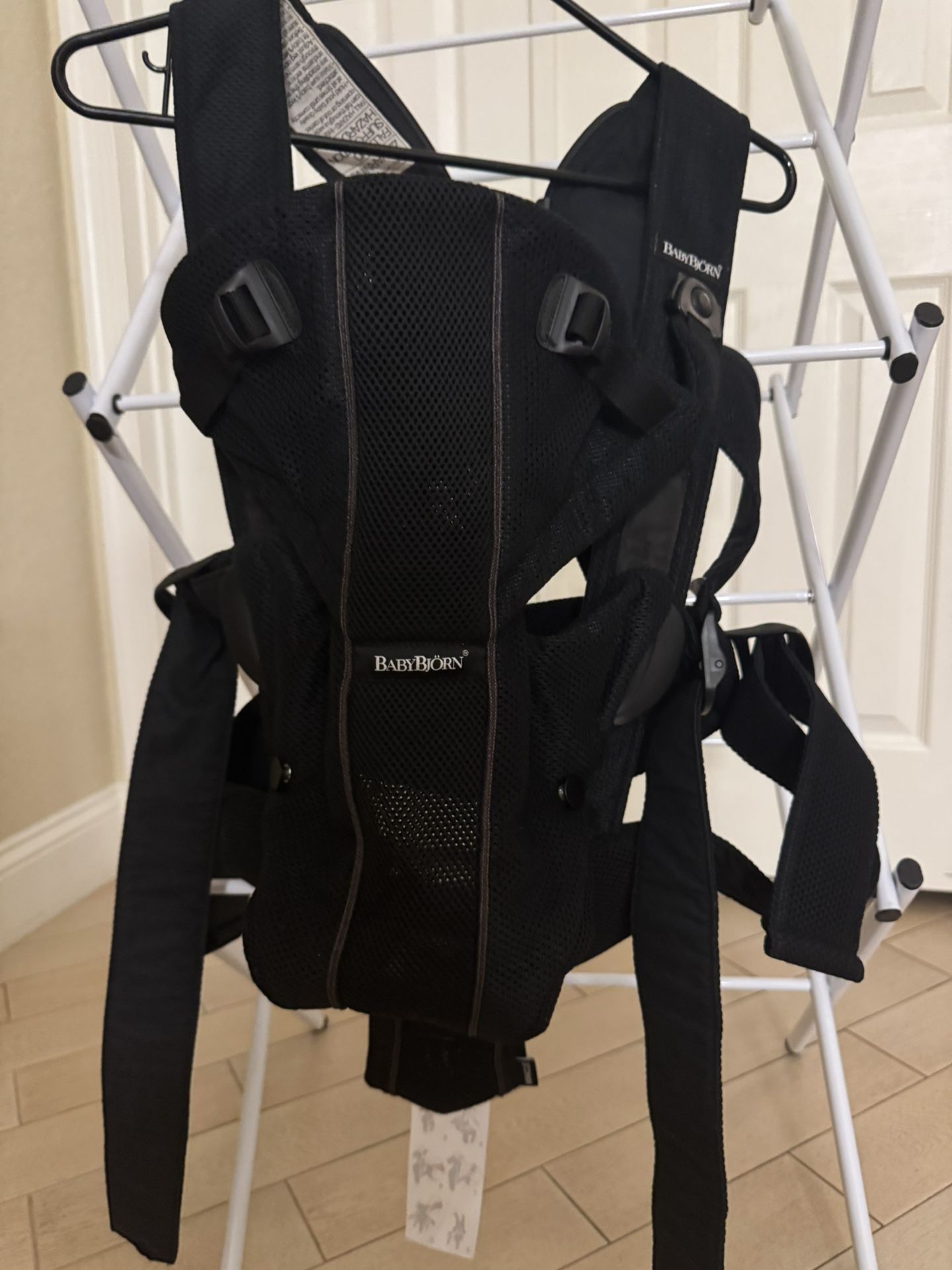 BabyBjörn Baby Carrier, Black, 