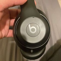 Beats Studio Pro 