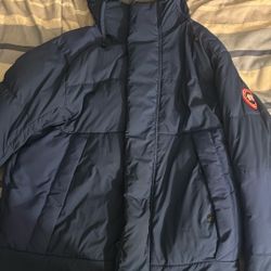 Canada Goose Size S
