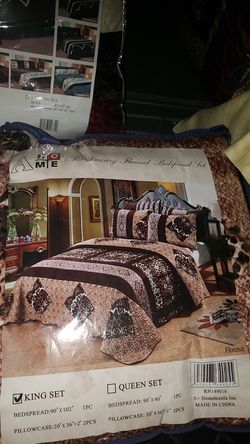 King size 3 pics bed spread sheets