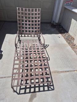 Ow Lee Lounge Chair