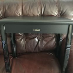 B E N C H   TO  P I A N O . Look Like New.