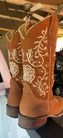 Boots/ botas